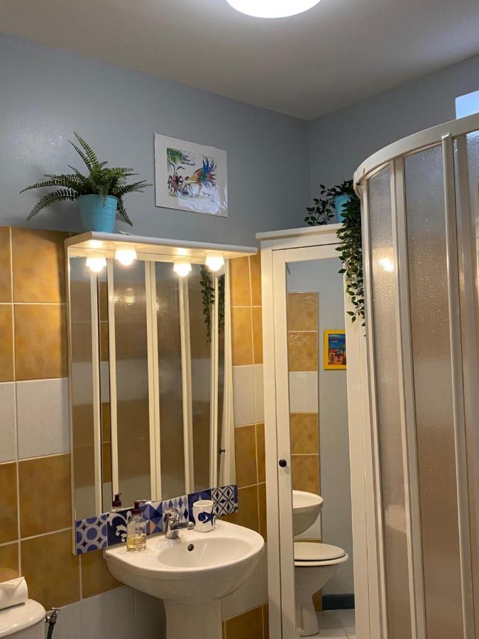 Meuble Tourisme Carmes 2 Etoiles, Entree Autonome,Wifi, Climatise, Petit Parking Prive Lägenhet Toulouse Exteriör bild