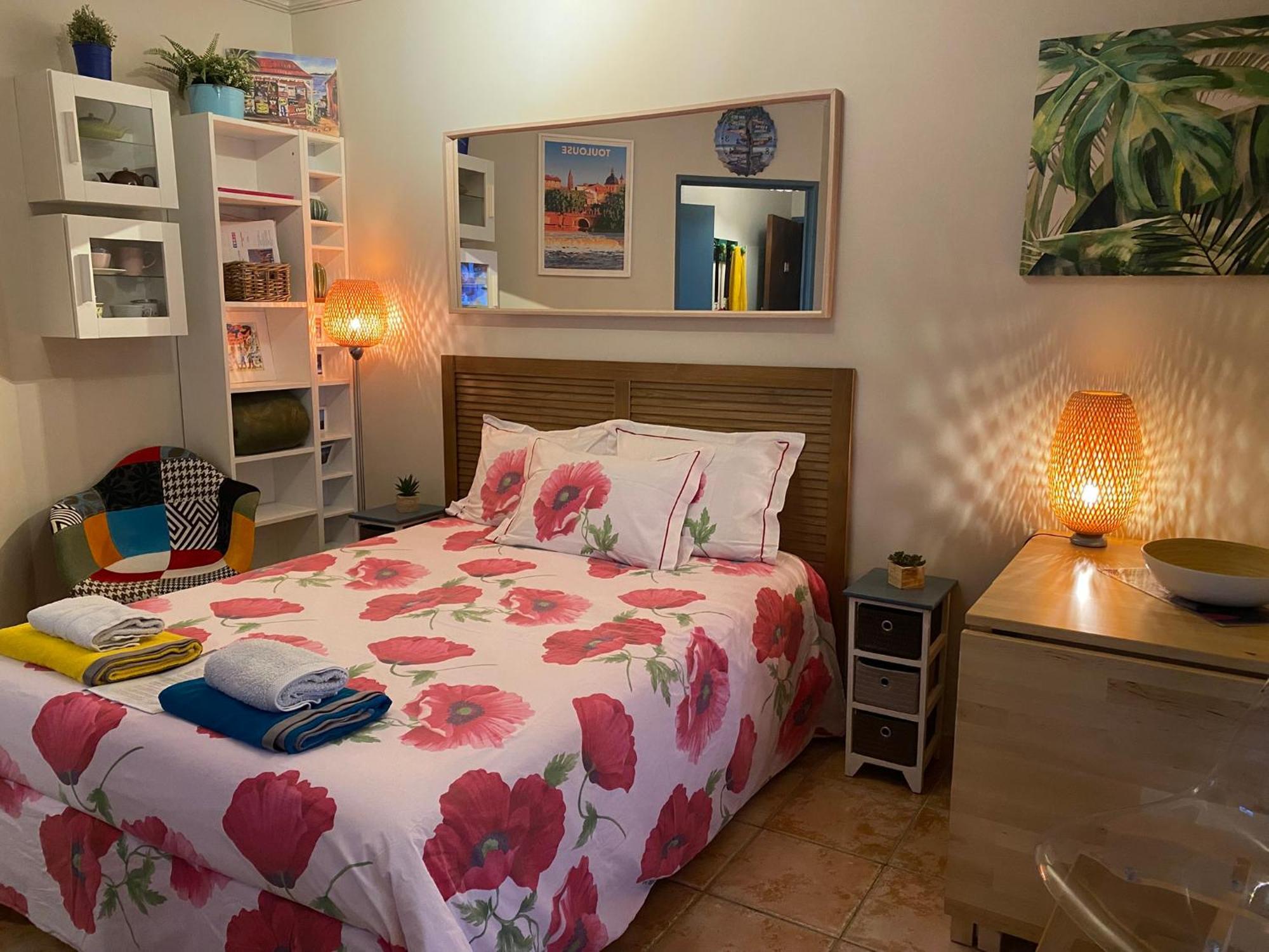 Meuble Tourisme Carmes 2 Etoiles, Entree Autonome,Wifi, Climatise, Petit Parking Prive Lägenhet Toulouse Exteriör bild