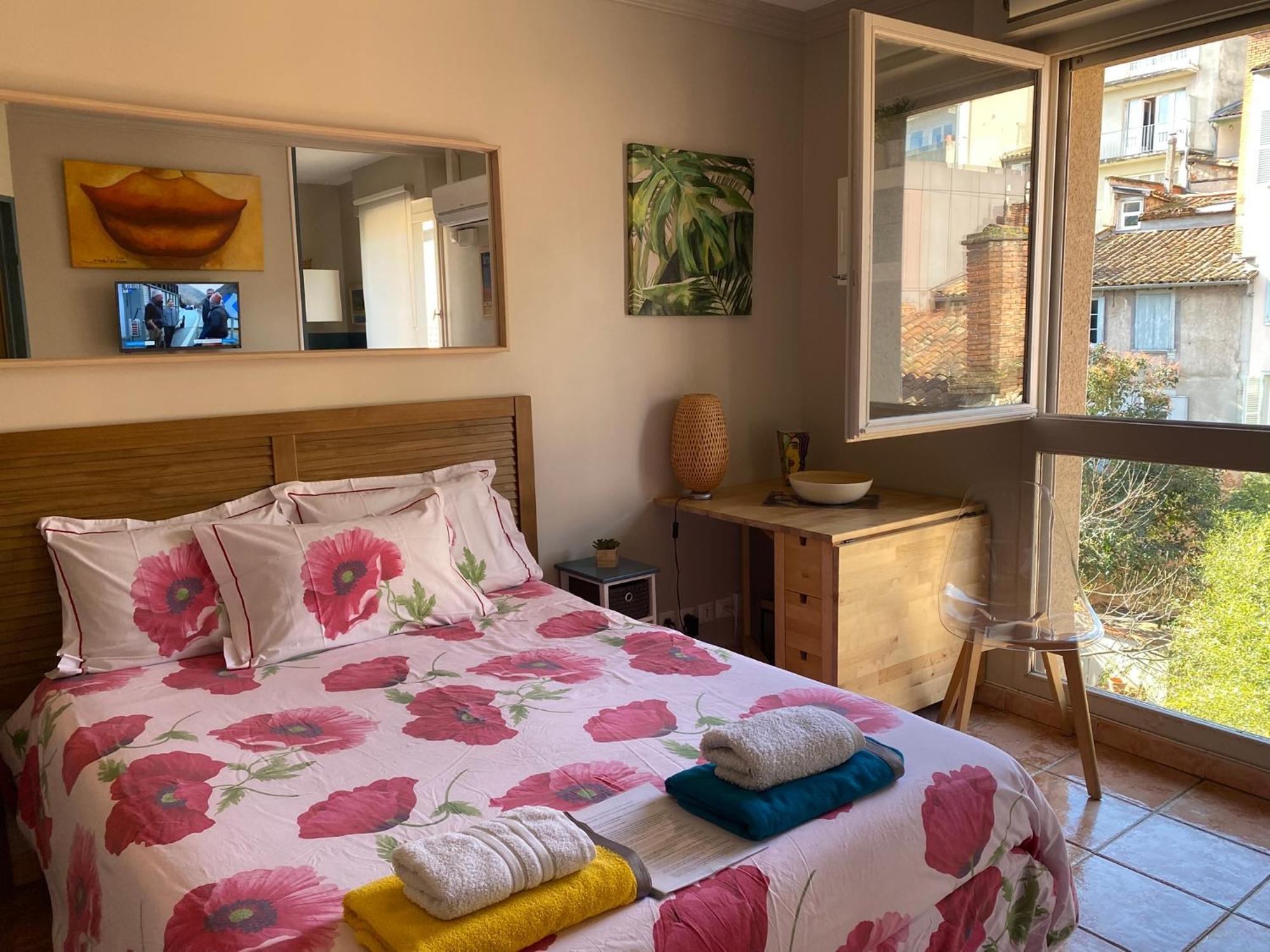 Meuble Tourisme Carmes 2 Etoiles, Entree Autonome,Wifi, Climatise, Petit Parking Prive Lägenhet Toulouse Exteriör bild